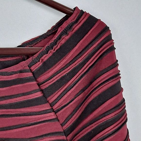 Lemon drop ladies midriff top NWOT - Picture 5 of 8